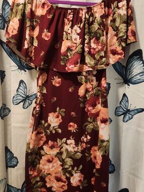 Brat Star Floral Off-Shoulder Maxi Dress in Burgundy and Peach